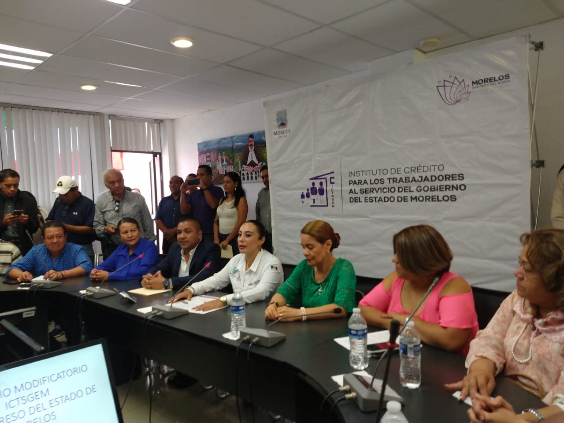 Abona Congreso local 10 mdp al Instituto de Crédito