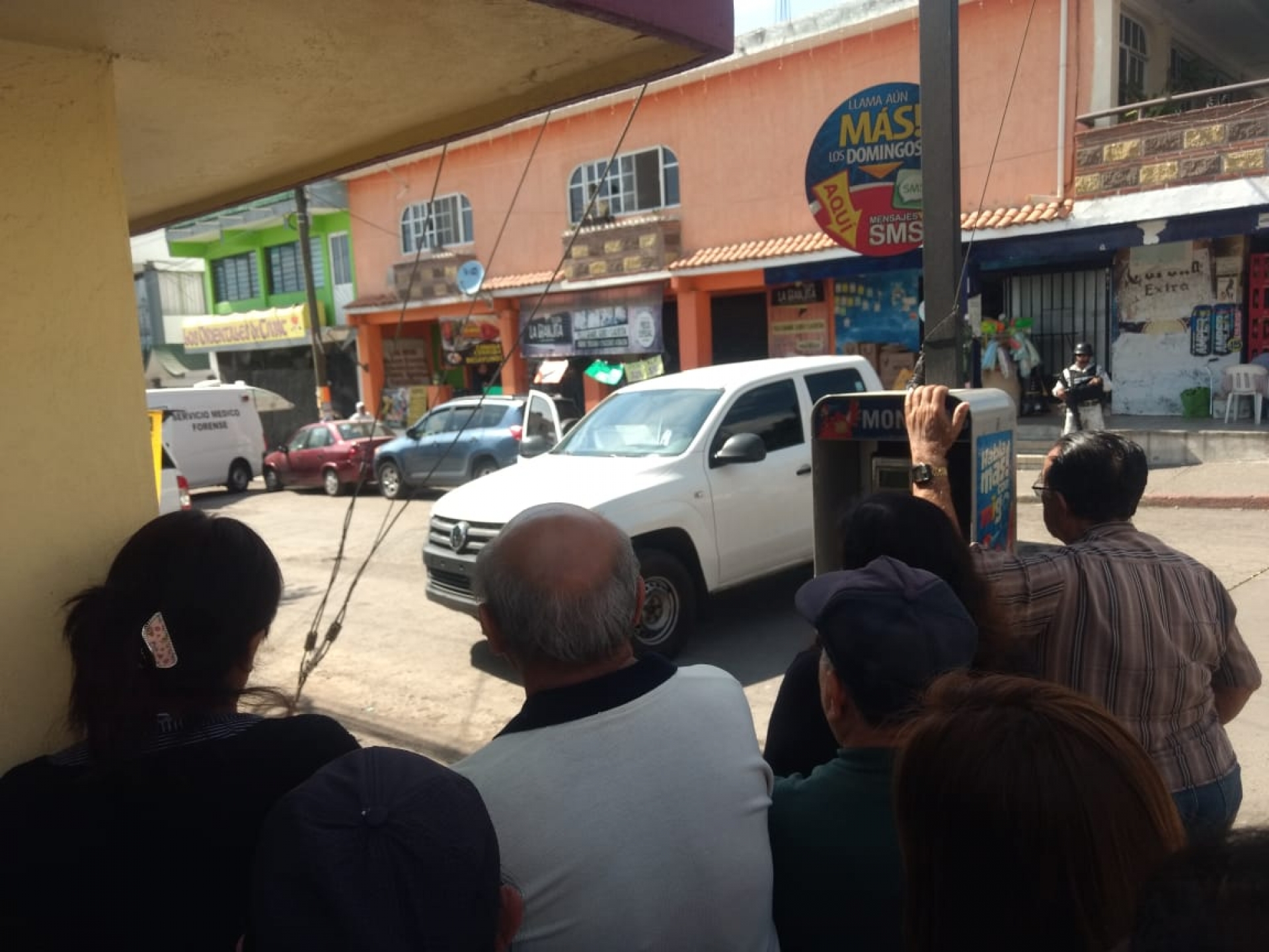 Asesinan a tiros al propietario de una fonda, en Civac