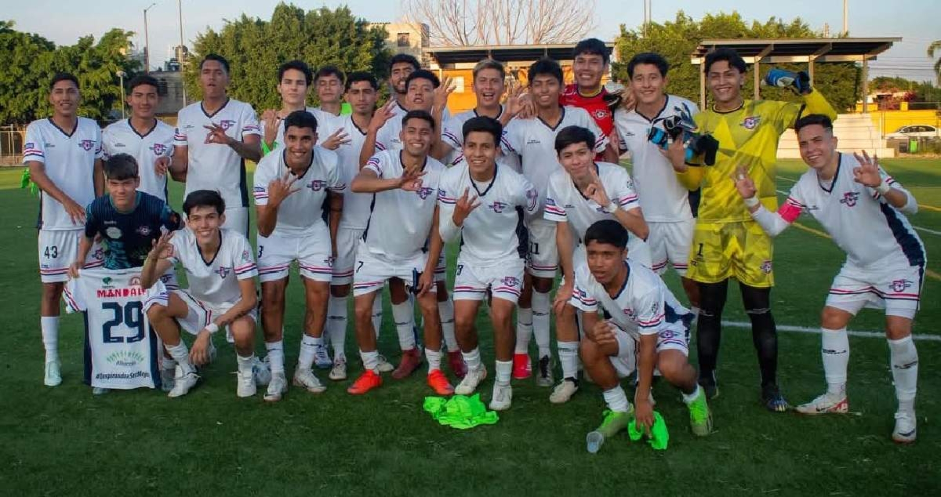 Se juegan su pase a octavos de final