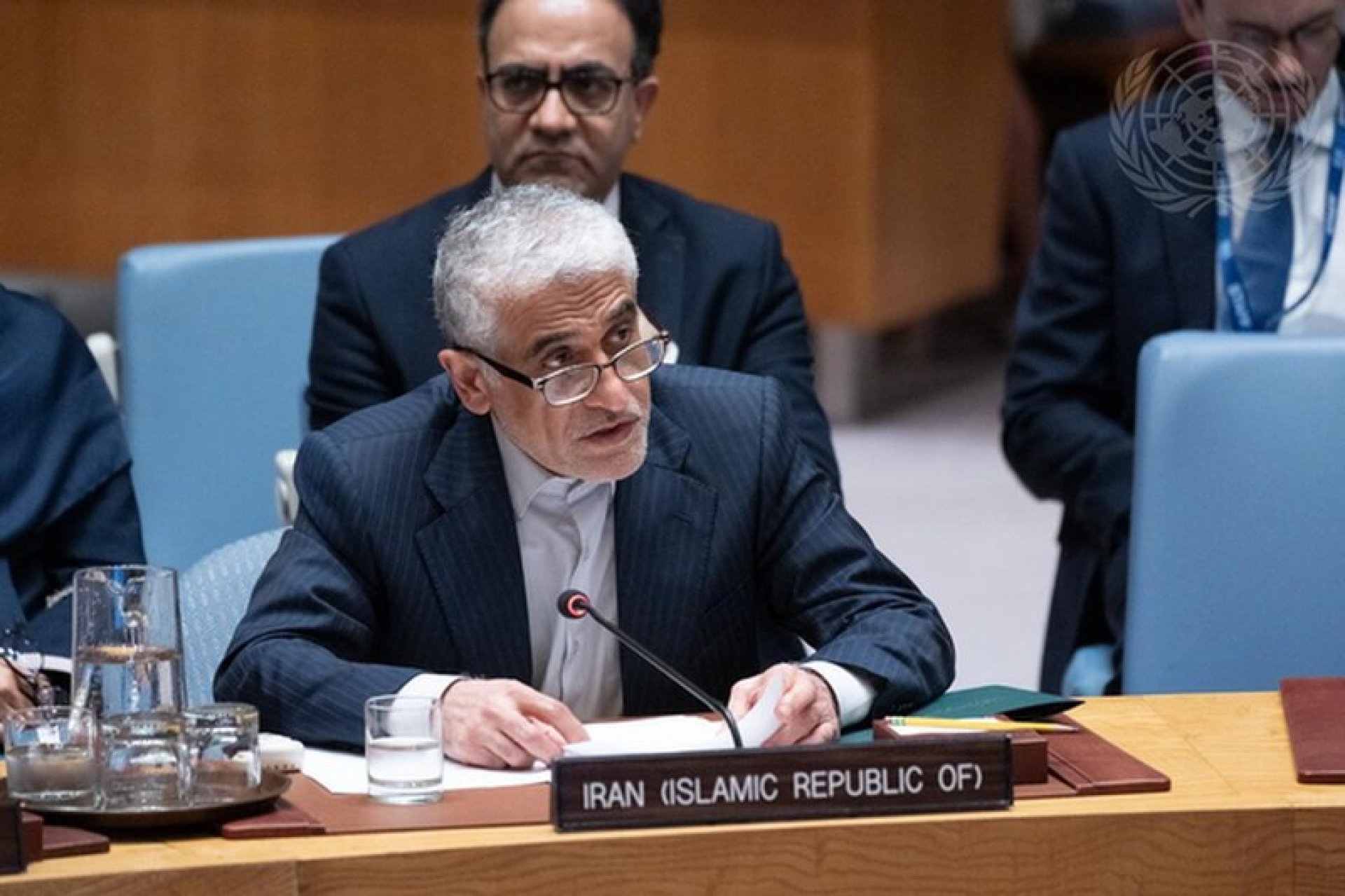Irán condiciona diálogo con EU a reapertura del estrecho de Ormuz