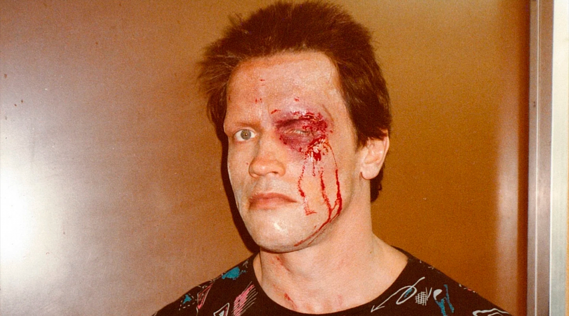 Con estas fotos festeja Schwarzenegger el 35 aniversario de Terminator
