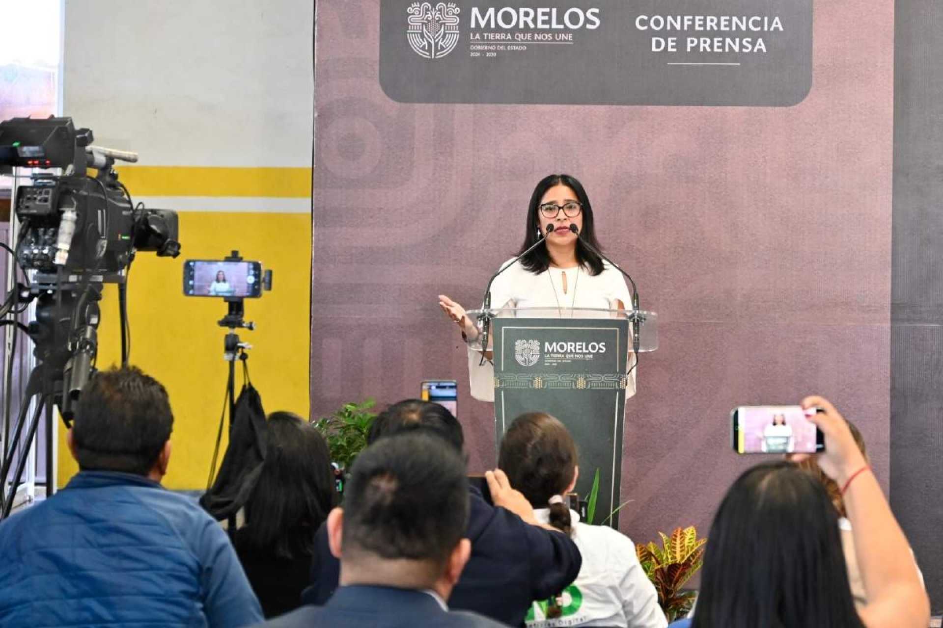 Van más de mil morelenses como jornaleros agrícolas a Canadá