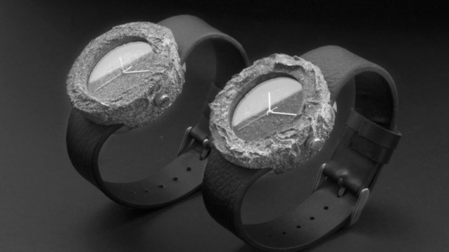 Lunar Watch: El reloj hecho con rocas lunares