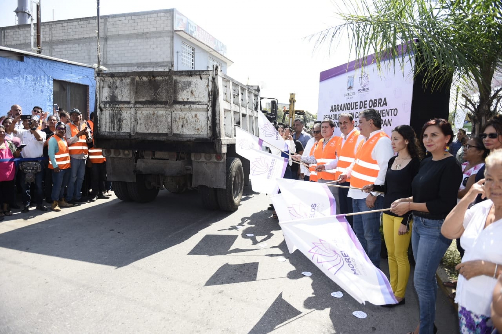 Pone en marcha Cuauhtémoc Blanco rehabilitación de vialidades en Jiutepec