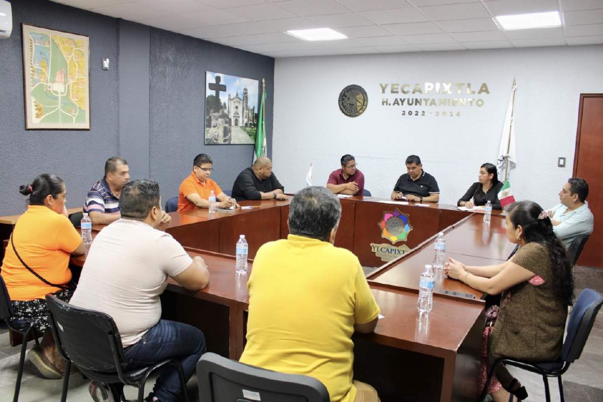 Acuerdan autoridades y locatarios mejorar condiciones del mercado municipal de Yecapixtla