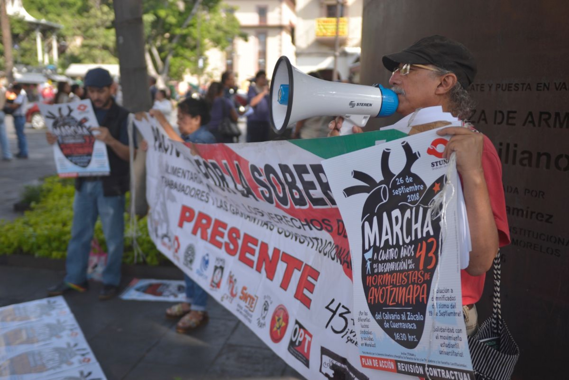 Hoy, marcha de protesta por el aniversario de la masacre de Ayotzinapa