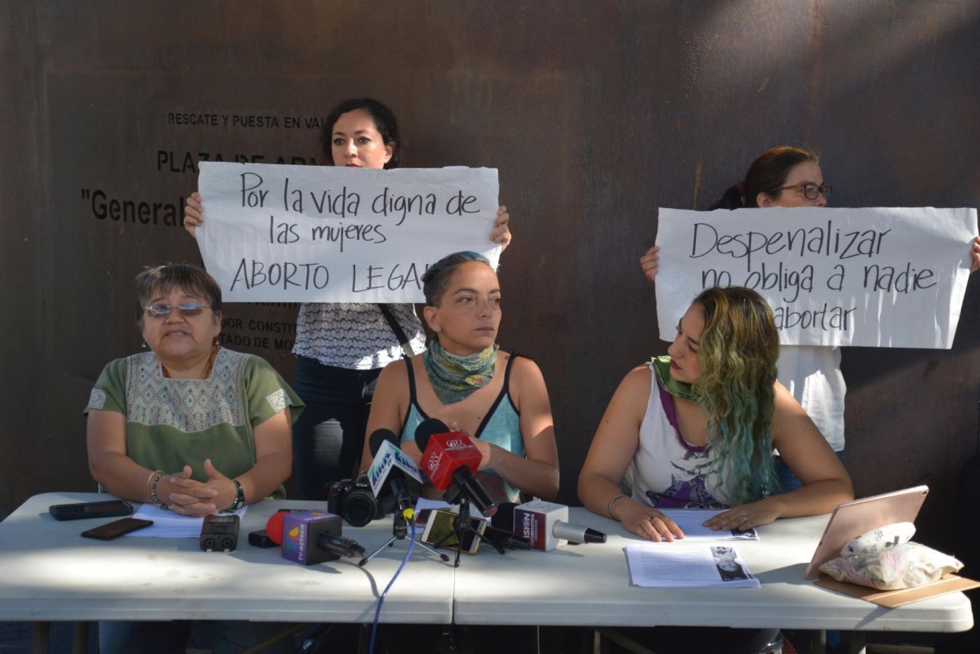 Conforman frente feminista; buscan interrupción legal del embarazo