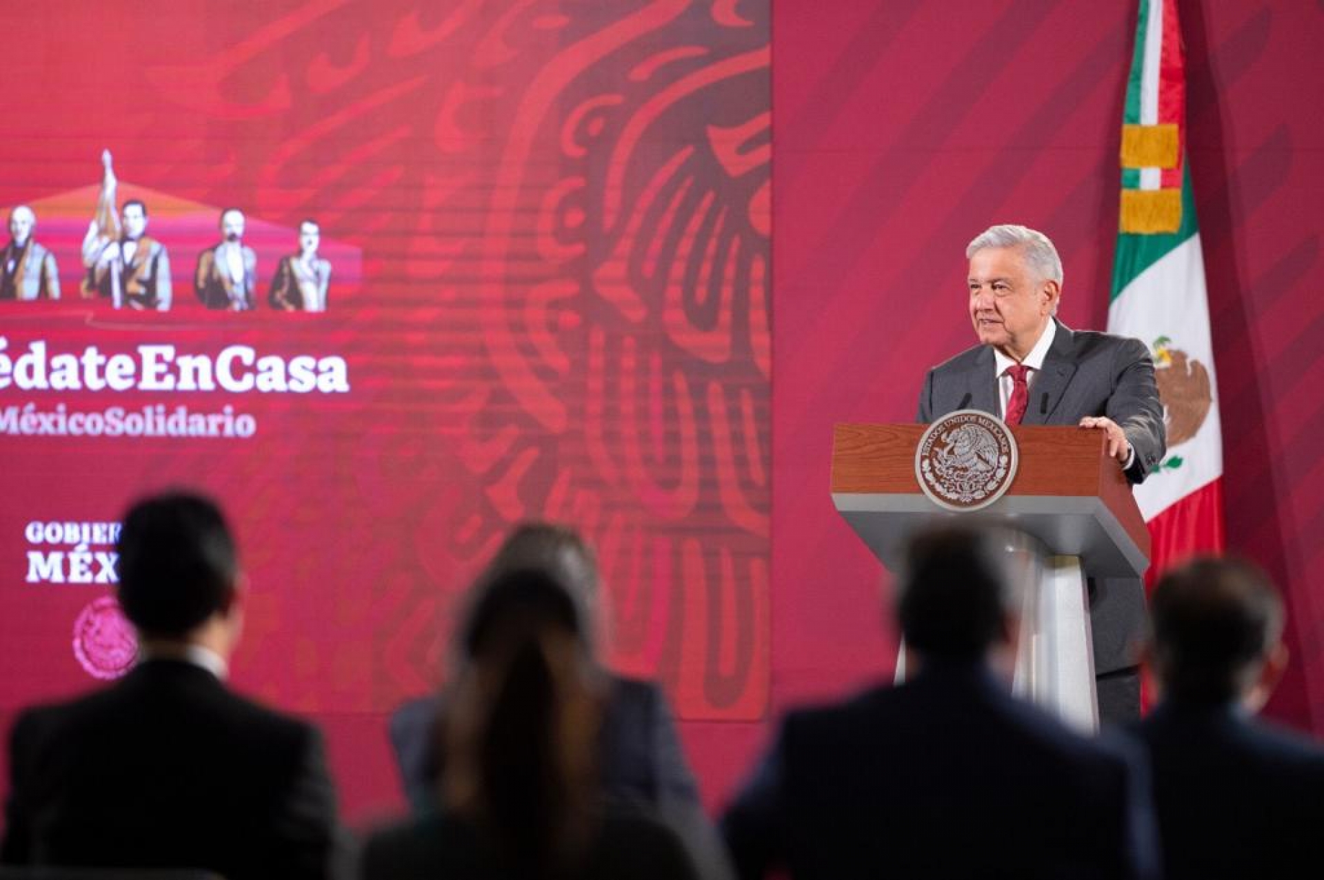 México tiene hasta 100 mil mdp para comprar vacunas contra Covid-19