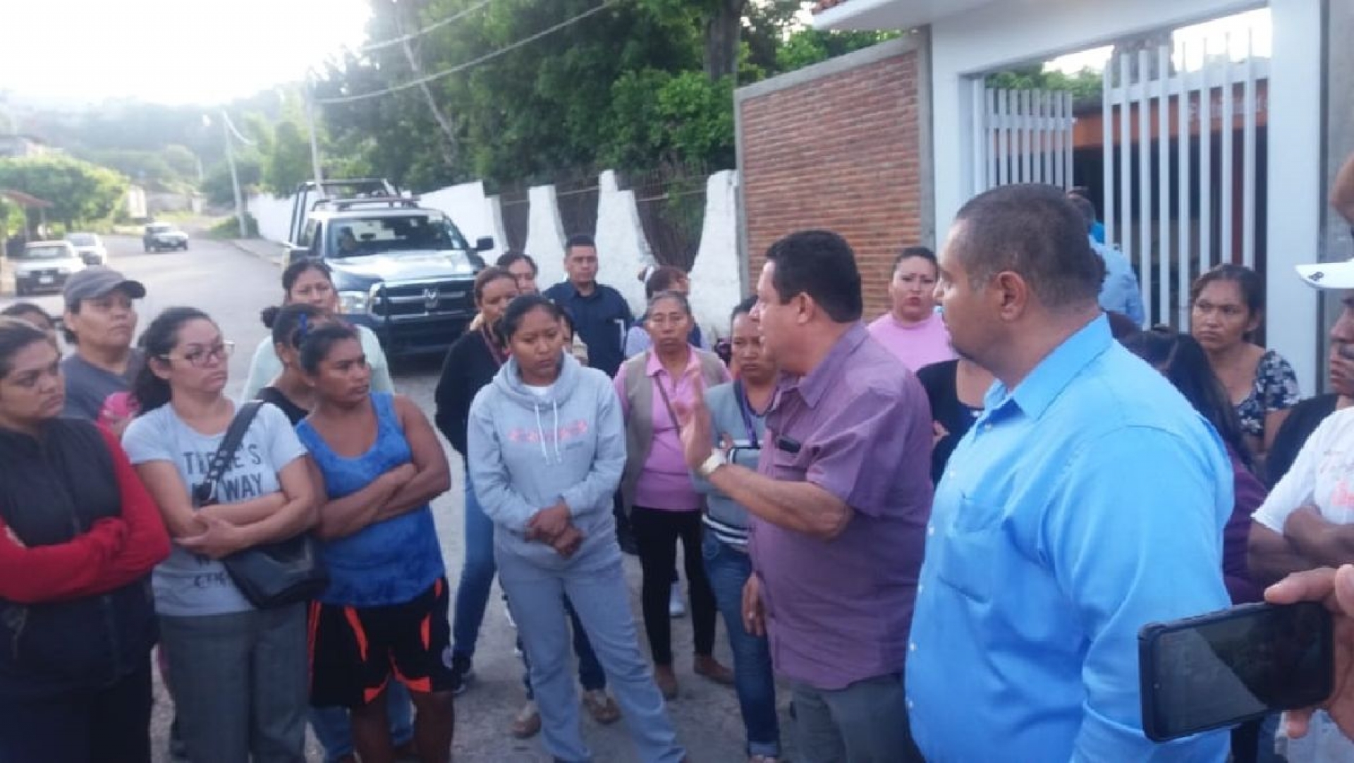 Rechazan imposición de director en la Secundaria Técnica de Apatlaco