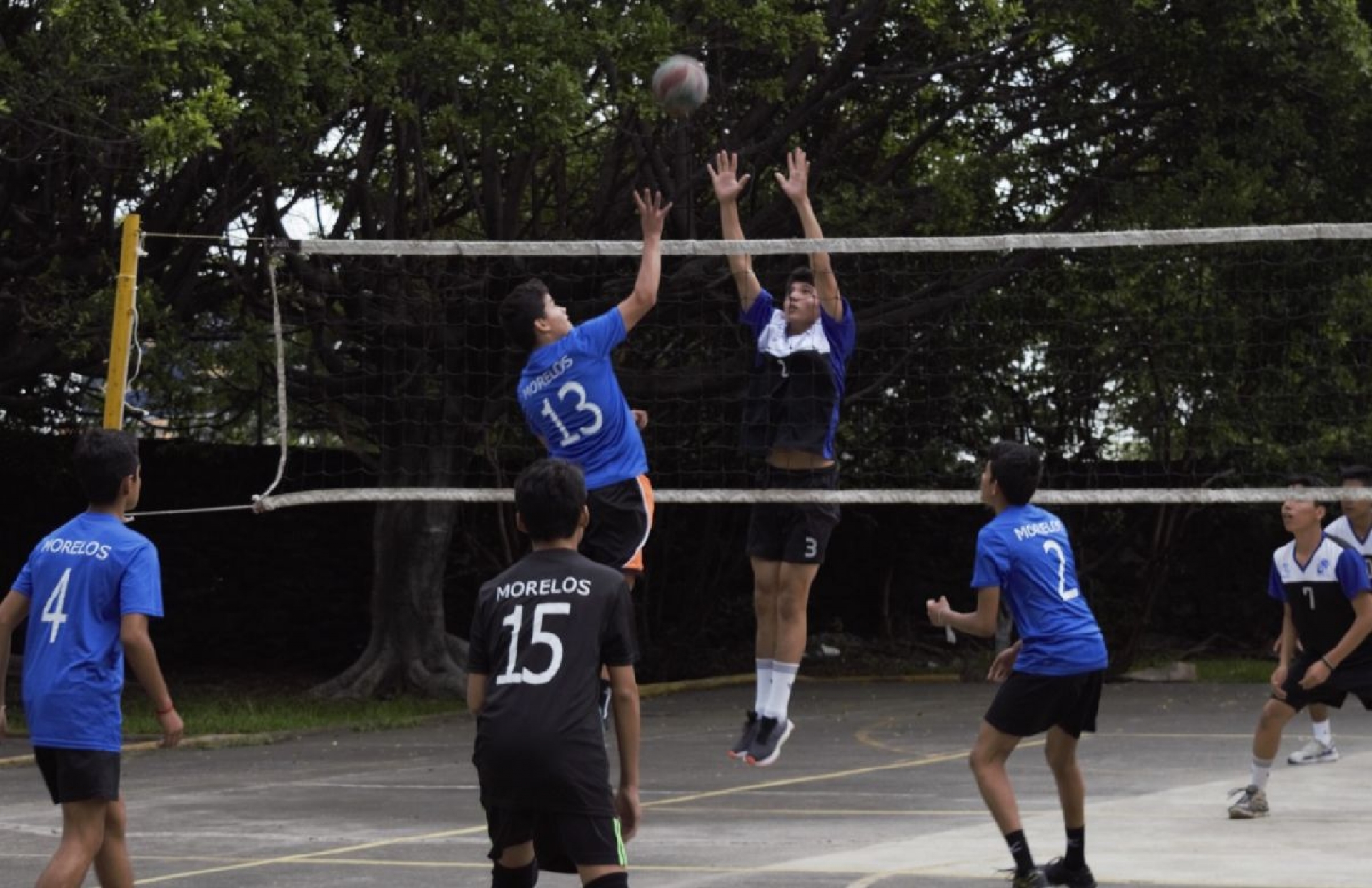 Se juega la quinta jornada de la Liga Estudiantil de Voleibol
