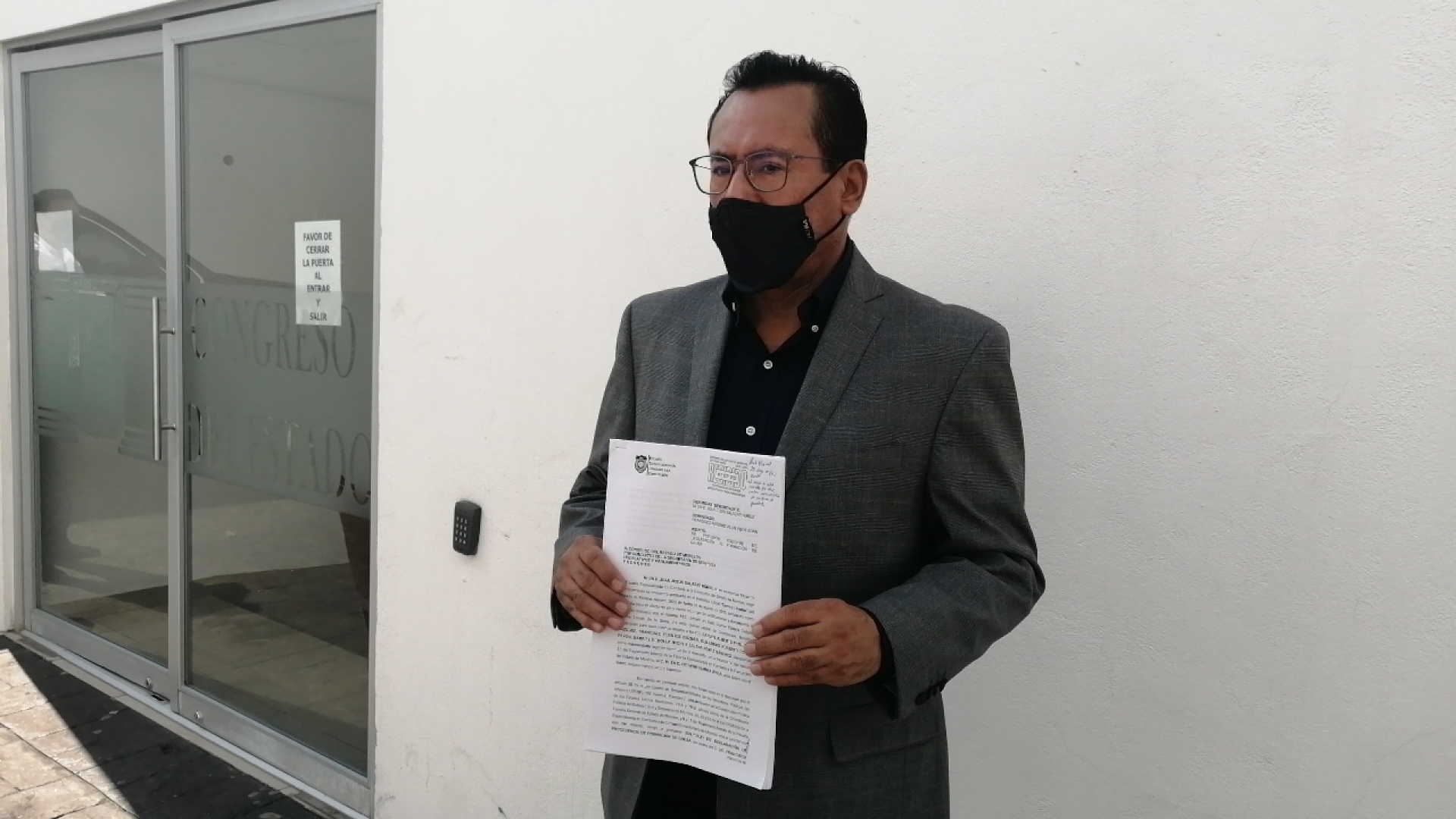 Resalta FECC la presunción de inocencia de edil capitalino en presunto delito de cohecho
