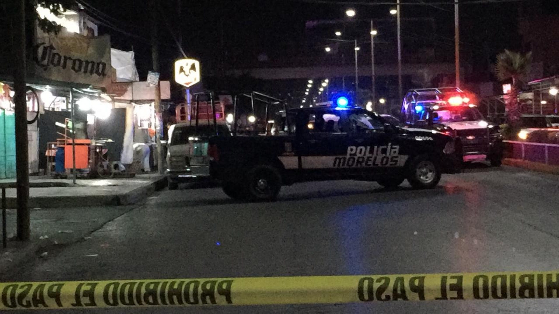 Dos personas fueron asesinadas en un negocio de micheladas, en Acatlipa