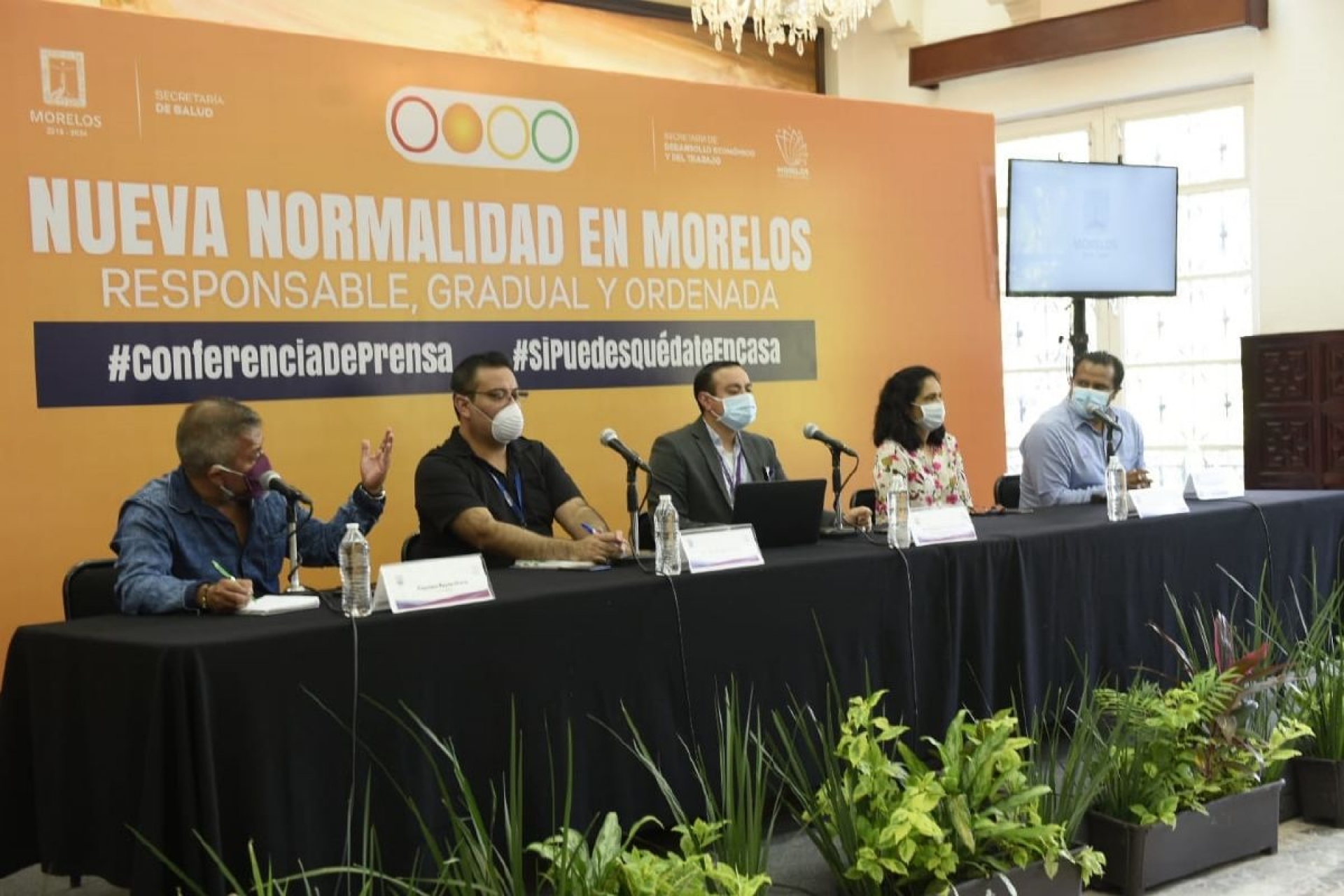 Seguimos en semáforo naranja