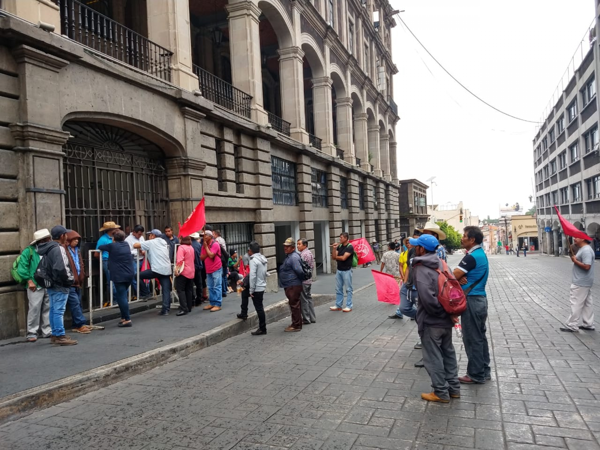 Se manifiesta Antorcha Campesina en Cuernavaca; piden apoyos