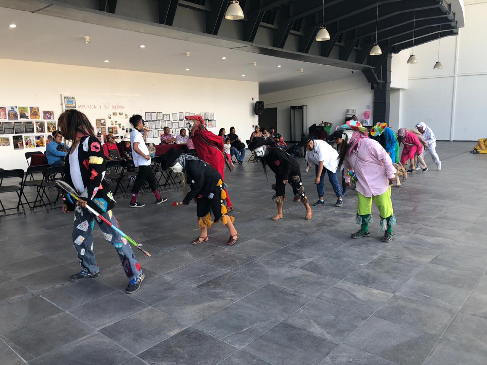 Realizan pobladores de Alpuyeca foro cultural en el Congreso del estado