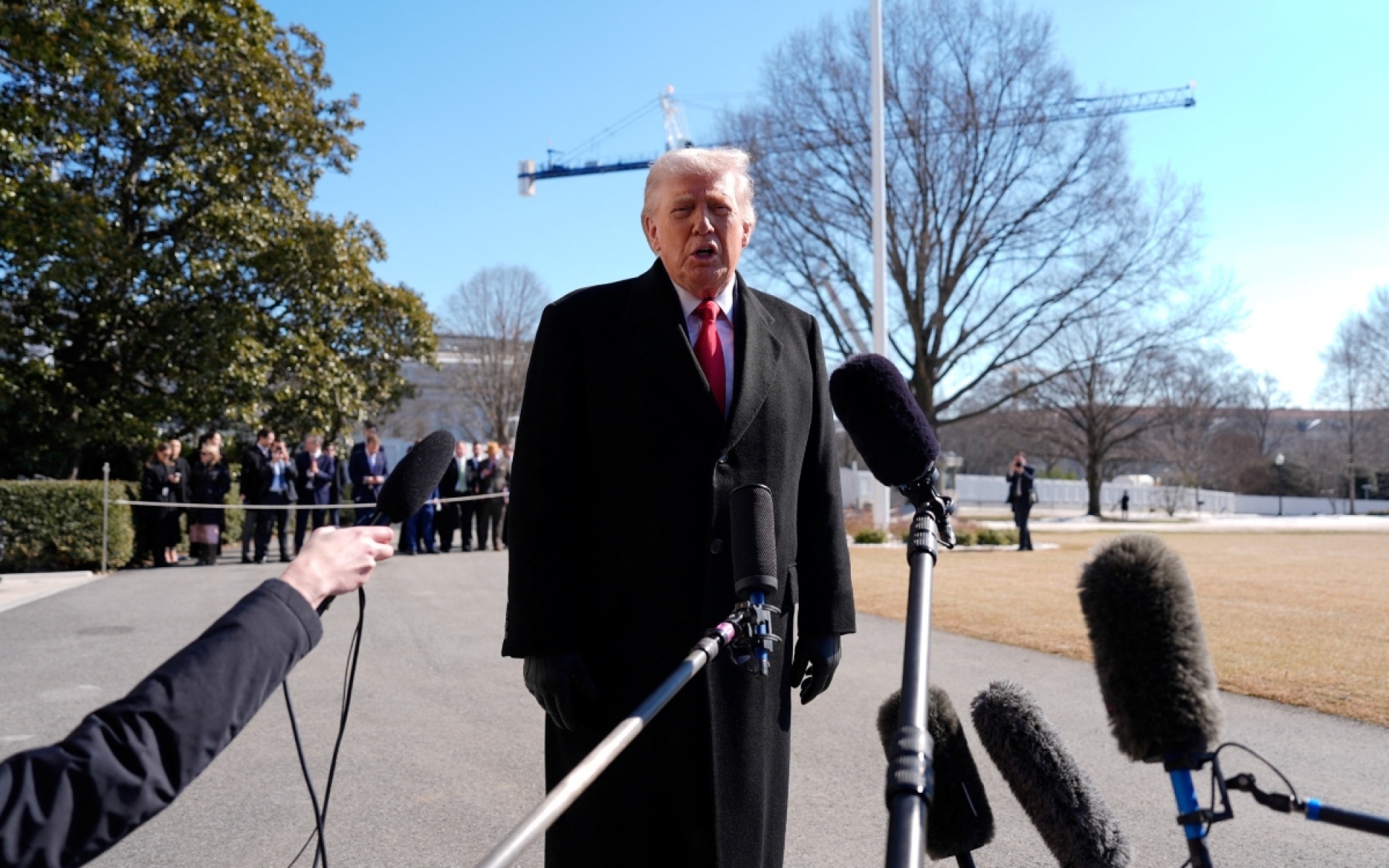 Trump anuncia que visitará Venezuela y reconoce al gobierno de Delcy Rodríguez