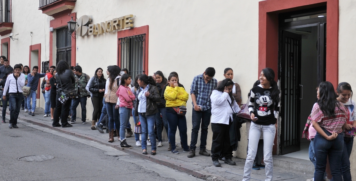 Preparan alternativa a beca salario para estudiantes de universidades privadas