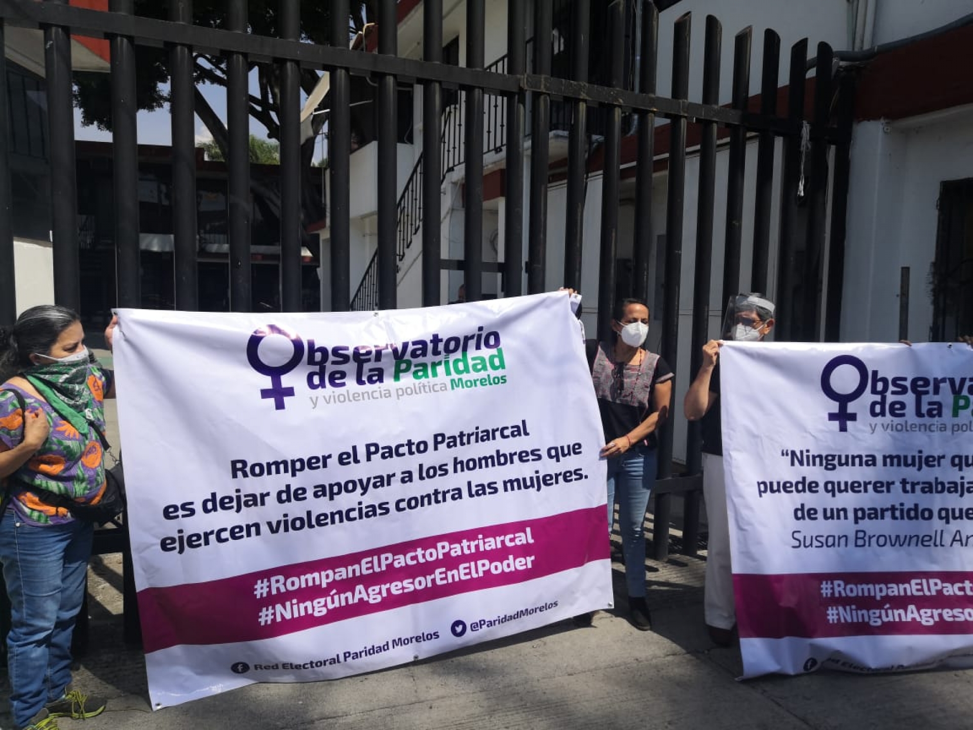 Integrantes del Observatorio de la Paridad se manifiestan en el Impepac