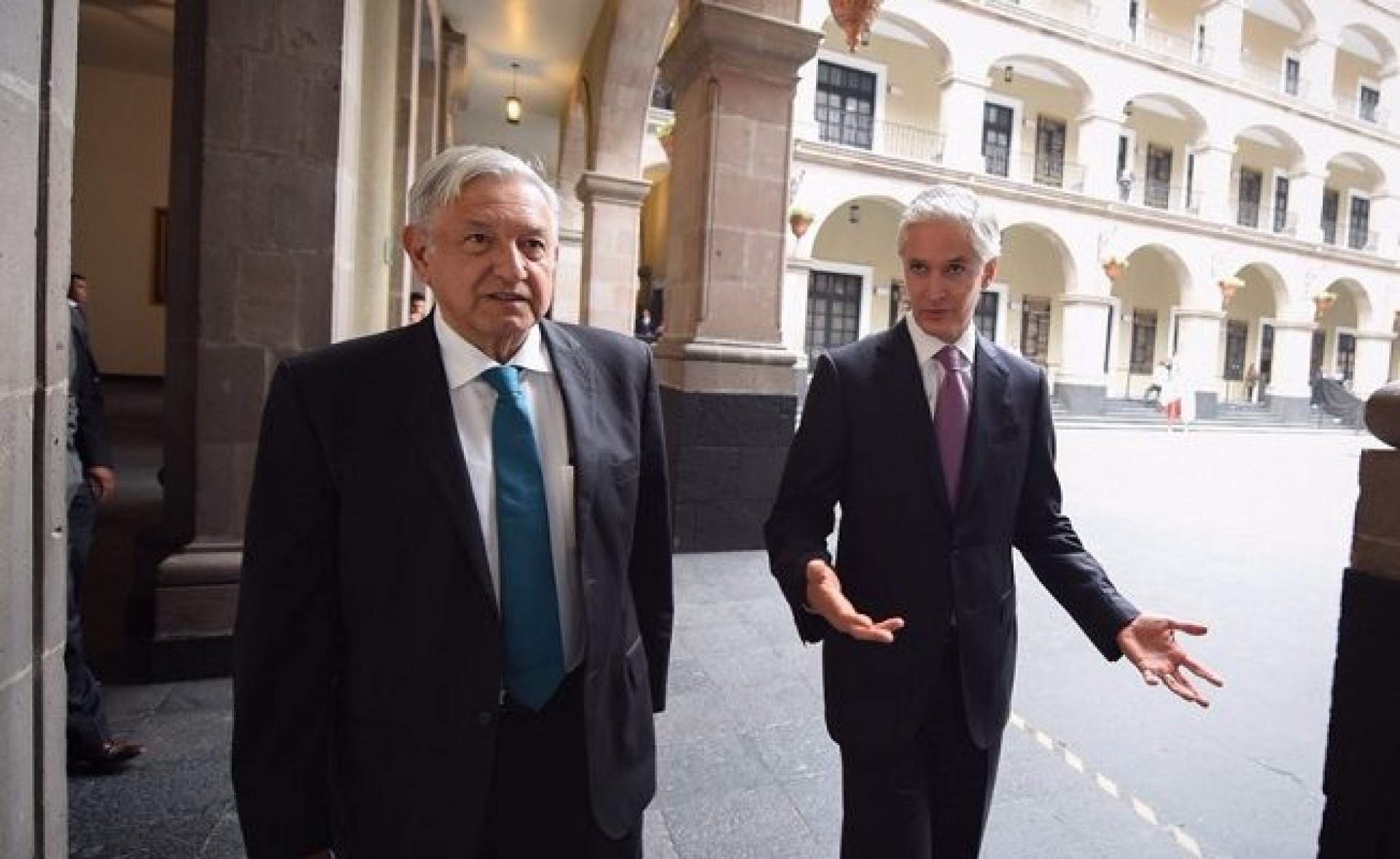 AMLO anuncia la creación de 50 mil plazas para jóvenes en las Fuerzas Armadas