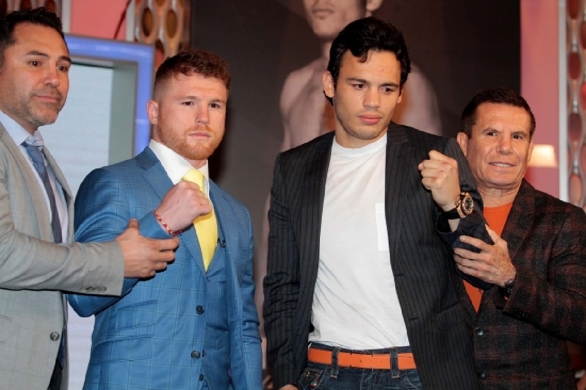 "Canelo" Álvarez se lleva primer round en tour promocional