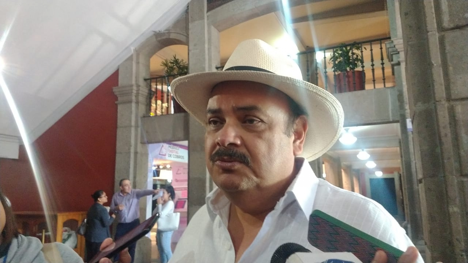 Acude edil de Amacuzac a palacio de gobierno; solicita apoyo económico extraordinario