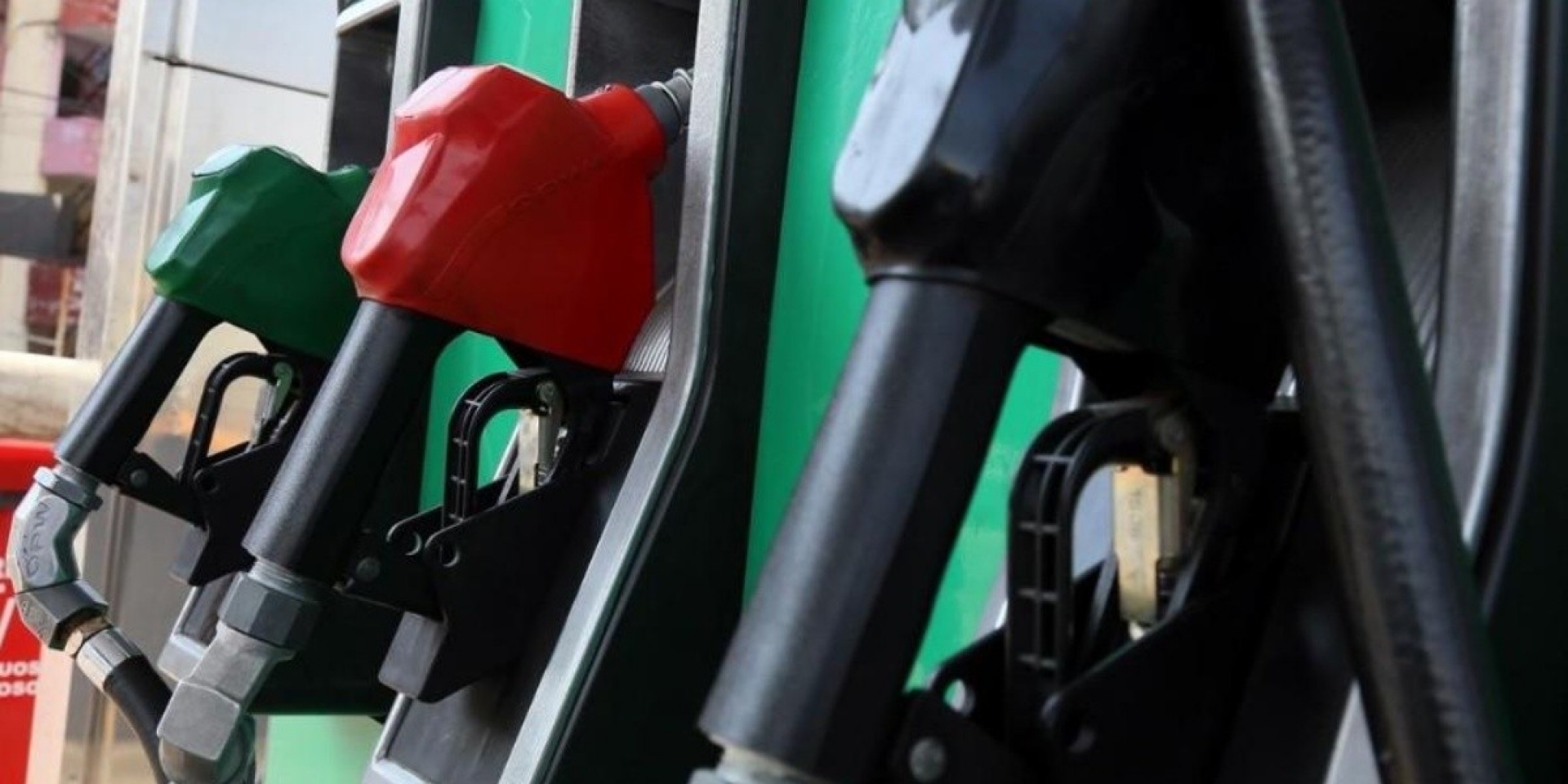 Gasolinas Magna, Premium y diésel avanzan en diciembre sin estímulo fiscal