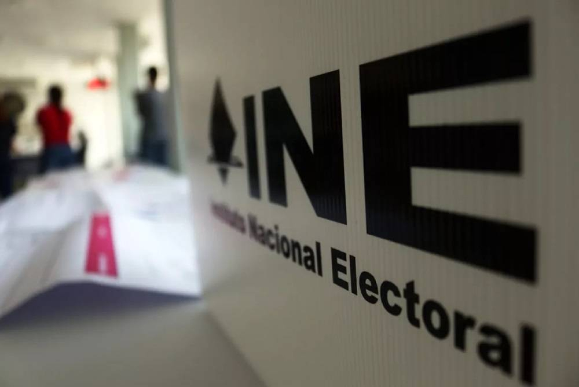 INE ordena impresión de boletas para elección de ministros y magistrados
