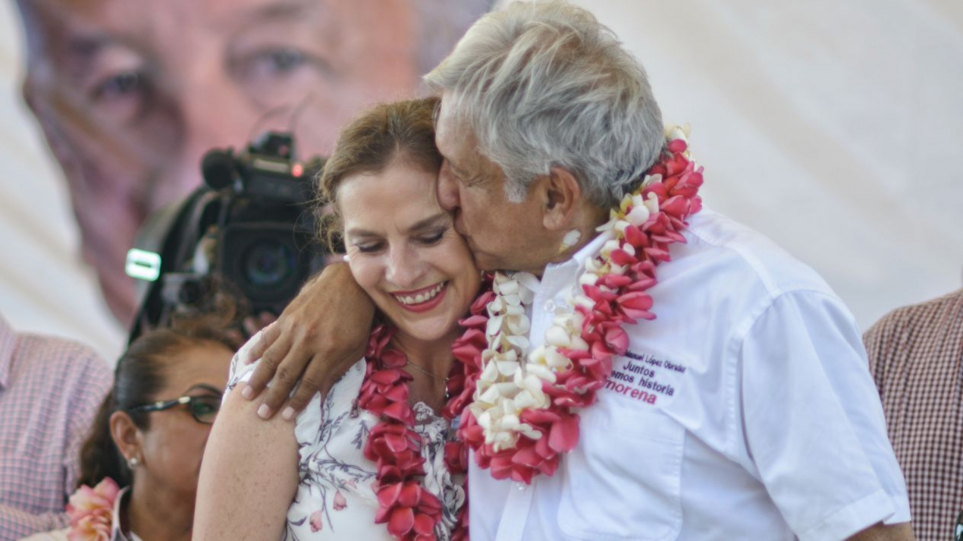 Por primera vez en México, la futura primera dama tiene un doctorado