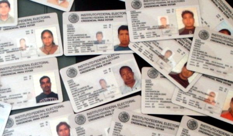 Para todo hay mañas Independientes: credenciales falsas