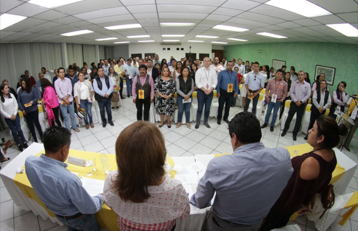 Apuesta el PRD por un frente; se abre a candidaturas ciudadanas