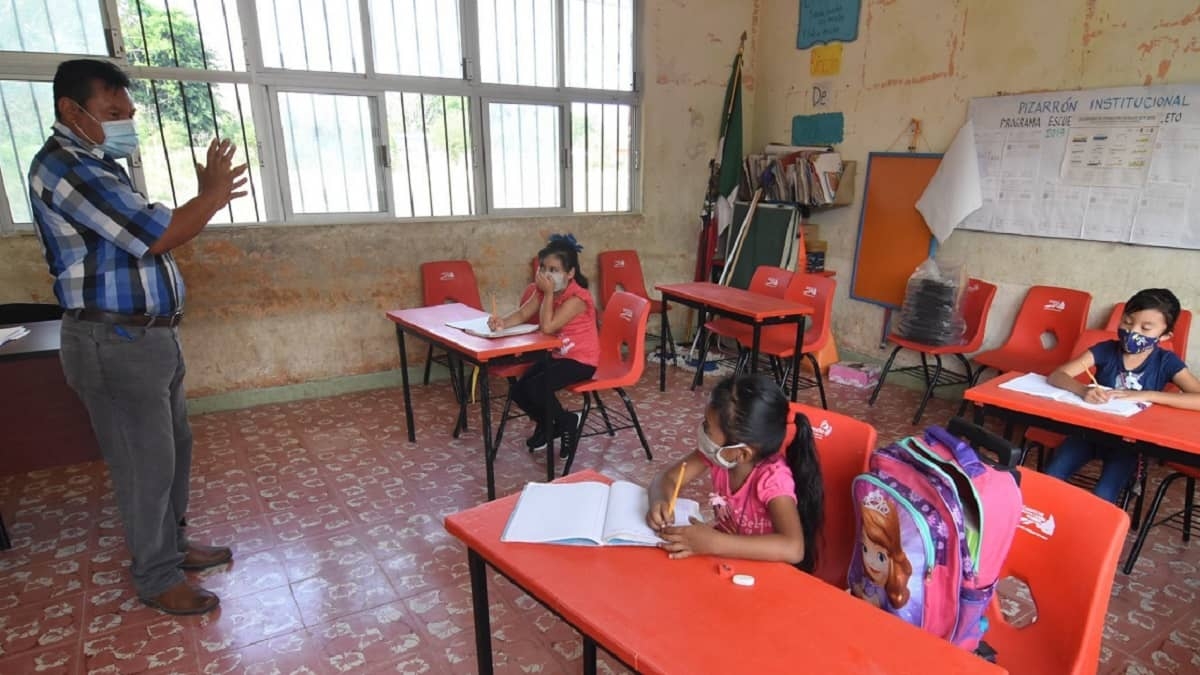 Anuncia Veracruz regreso a clases presenciales; será el 24 de mayo