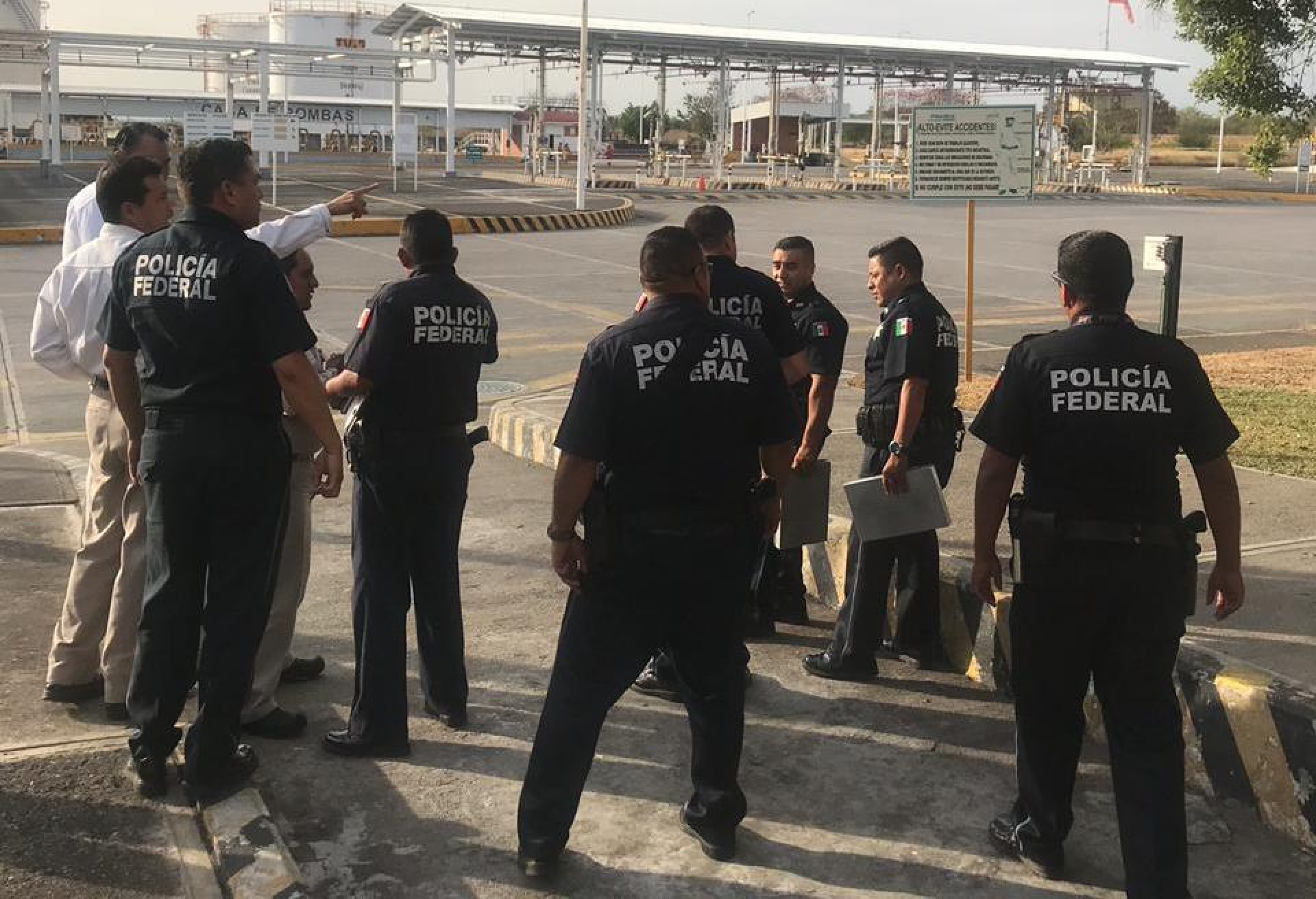 Reciben policías federales capacitación por parte de personal de Pemex