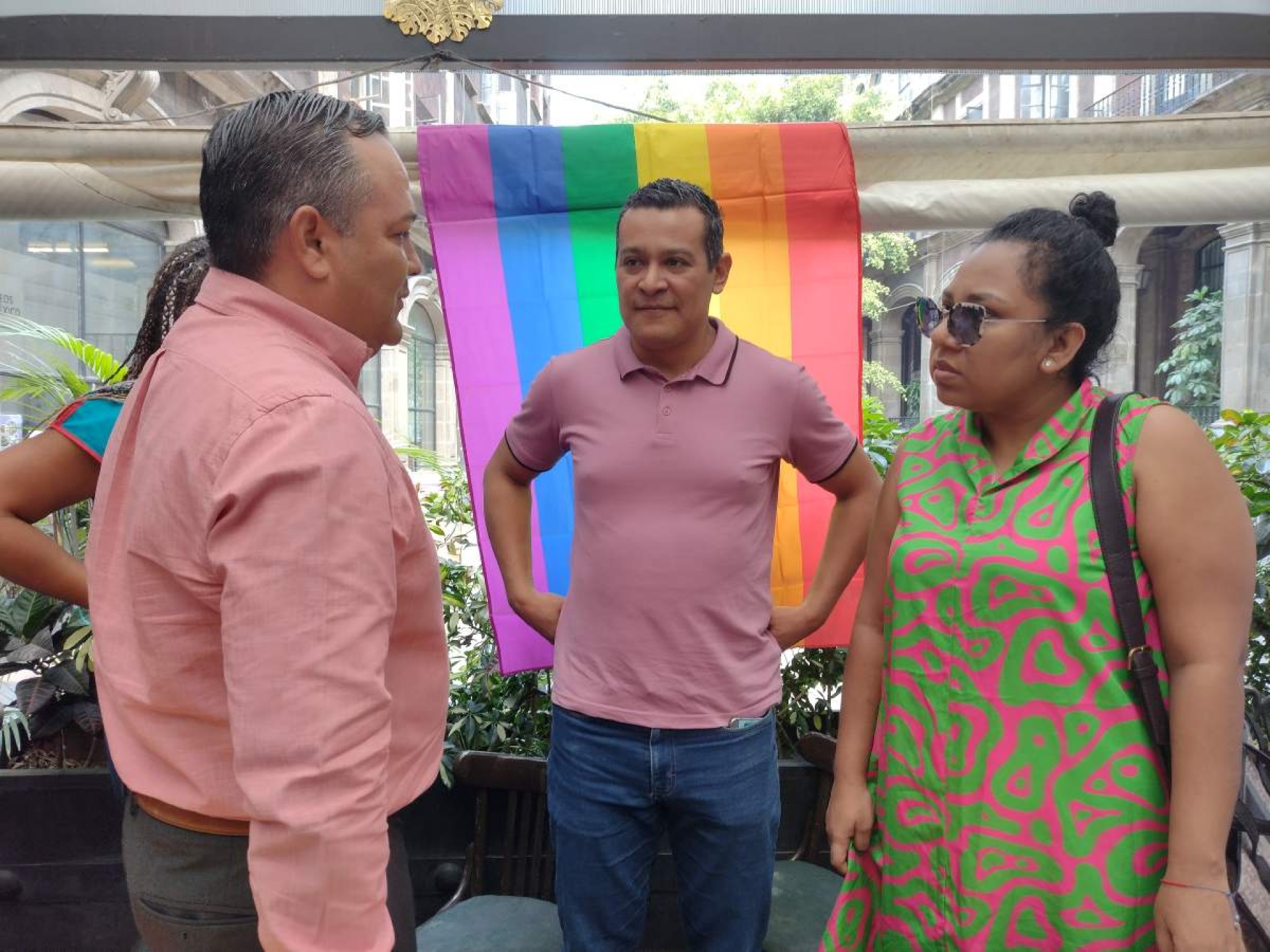 Piden a candidatos combatir la discriminación