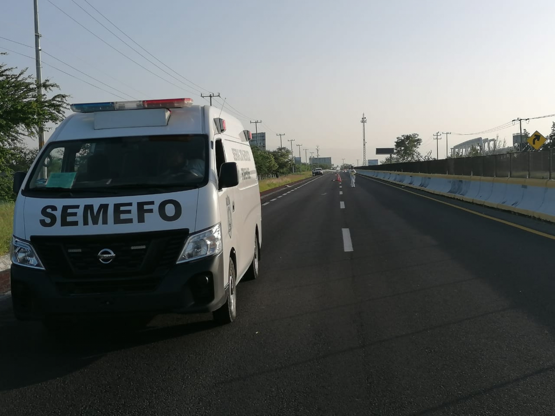 Fallece atropellada una persona en la autopista México-Acapulco, en Xochitepec