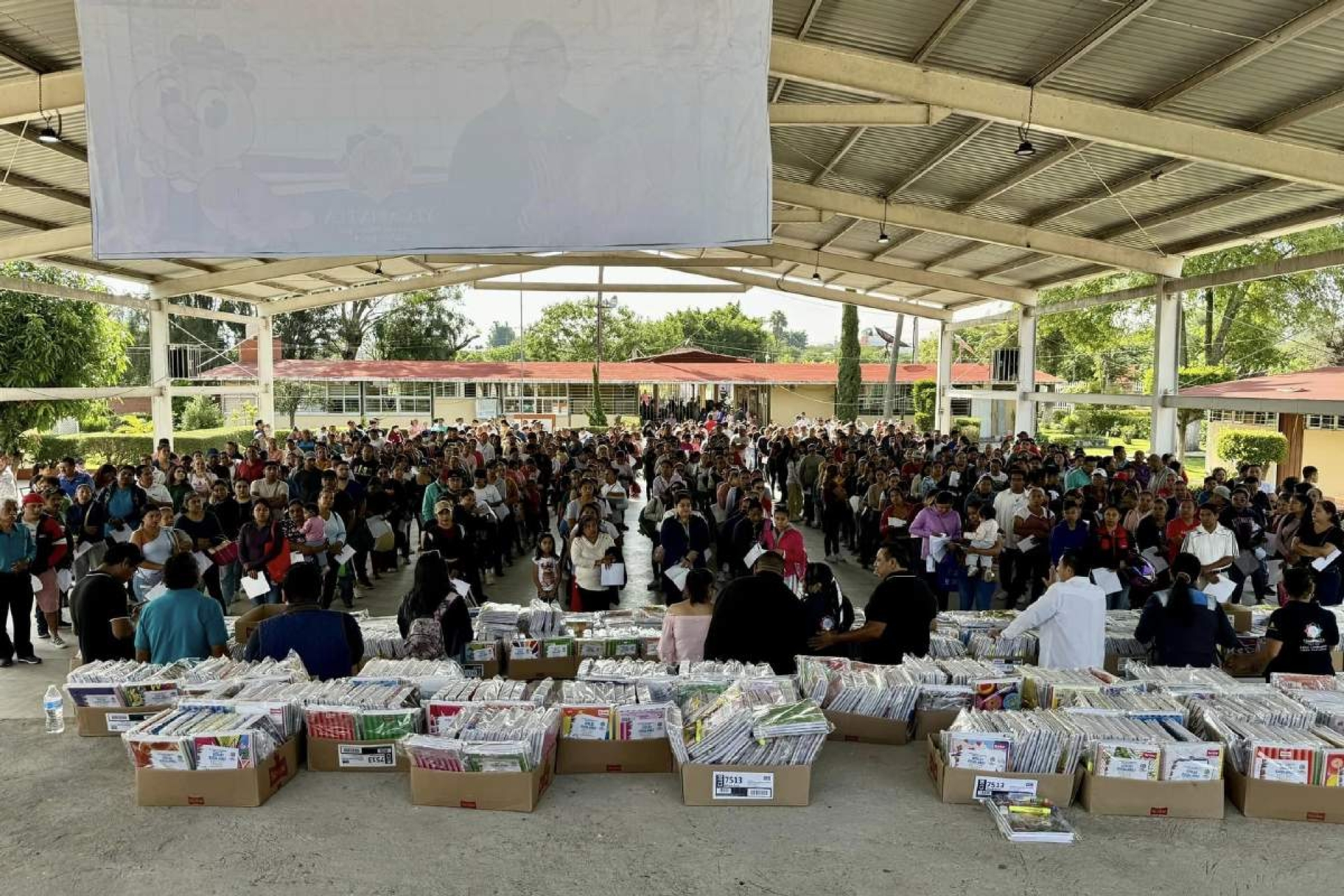 Inicia entrega de útiles escolares gratuitos en Yecapixtla