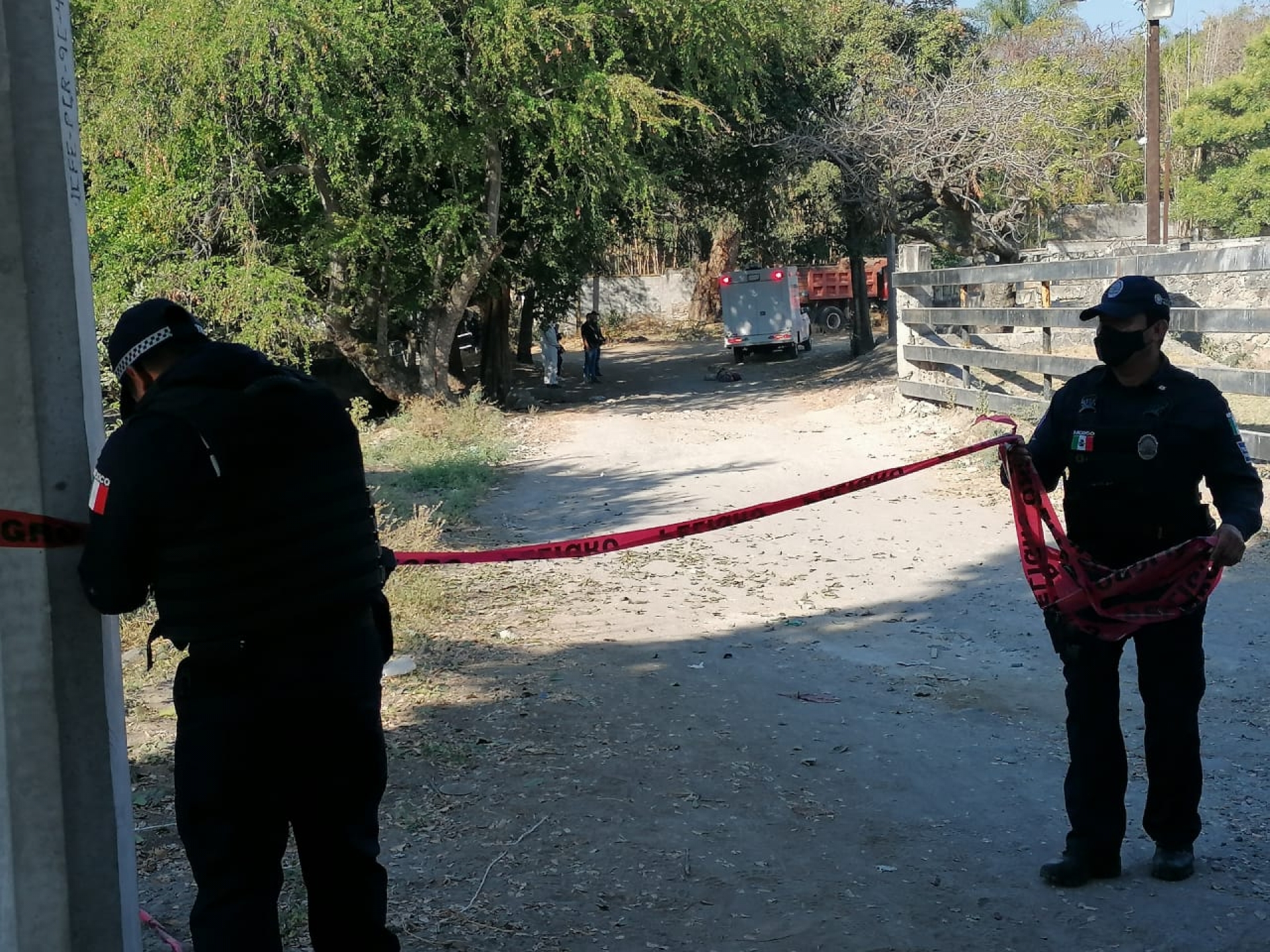 Hallan un cadáver maniatado en la colonia Real del Puente, en Xochitepec