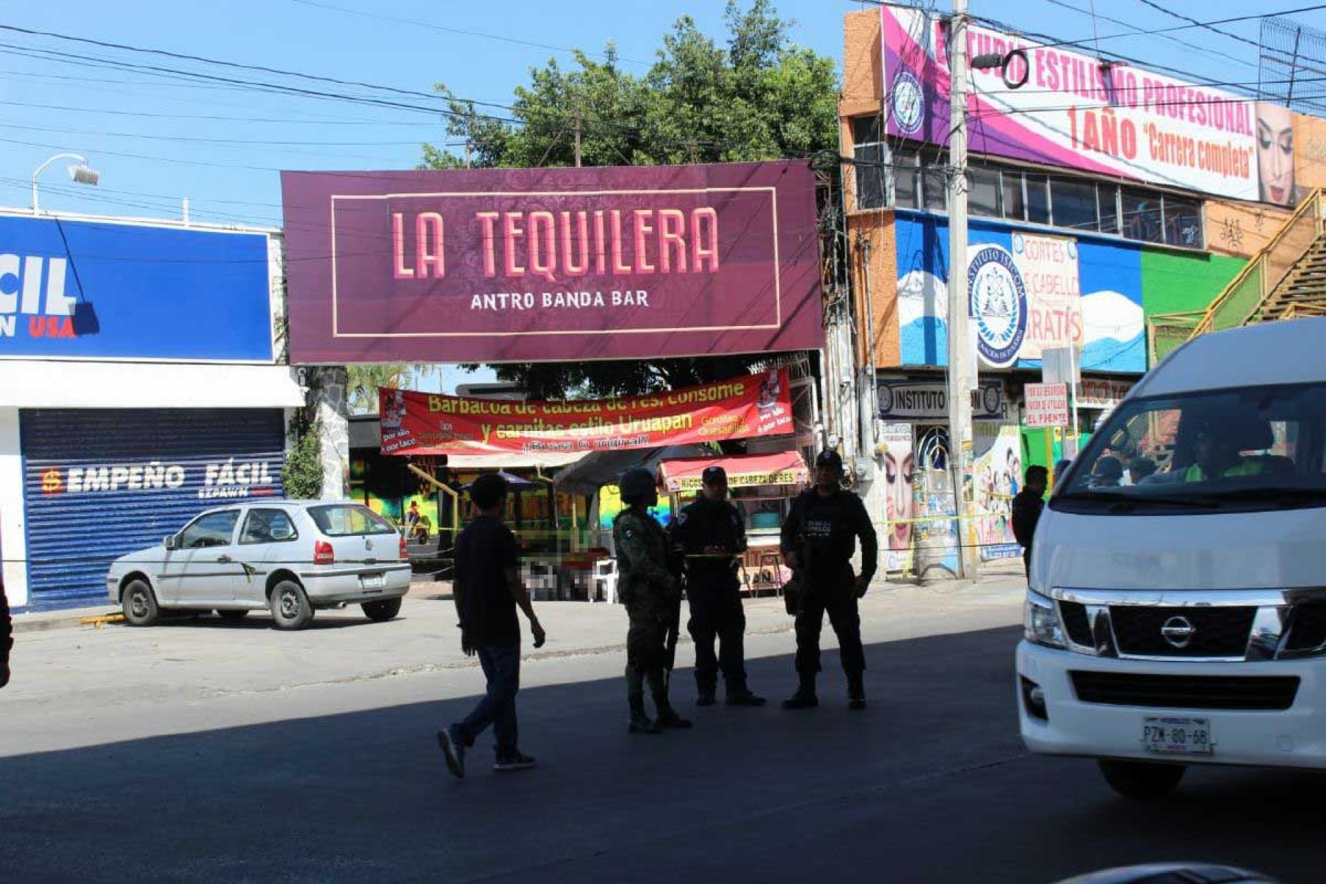 Acribillan a un taquero y a su ayudante