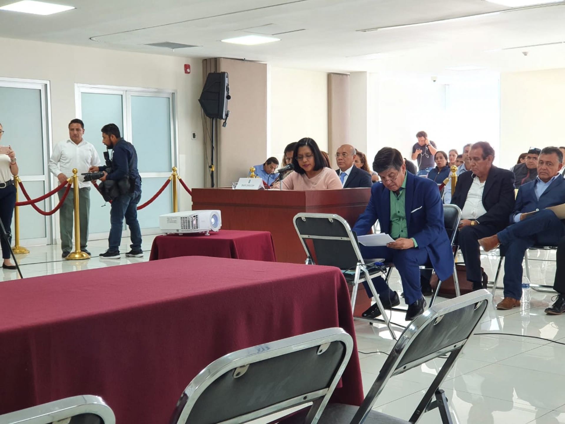 Comparece secretaria de Desarrollo Agropecuario ante diputados locales
