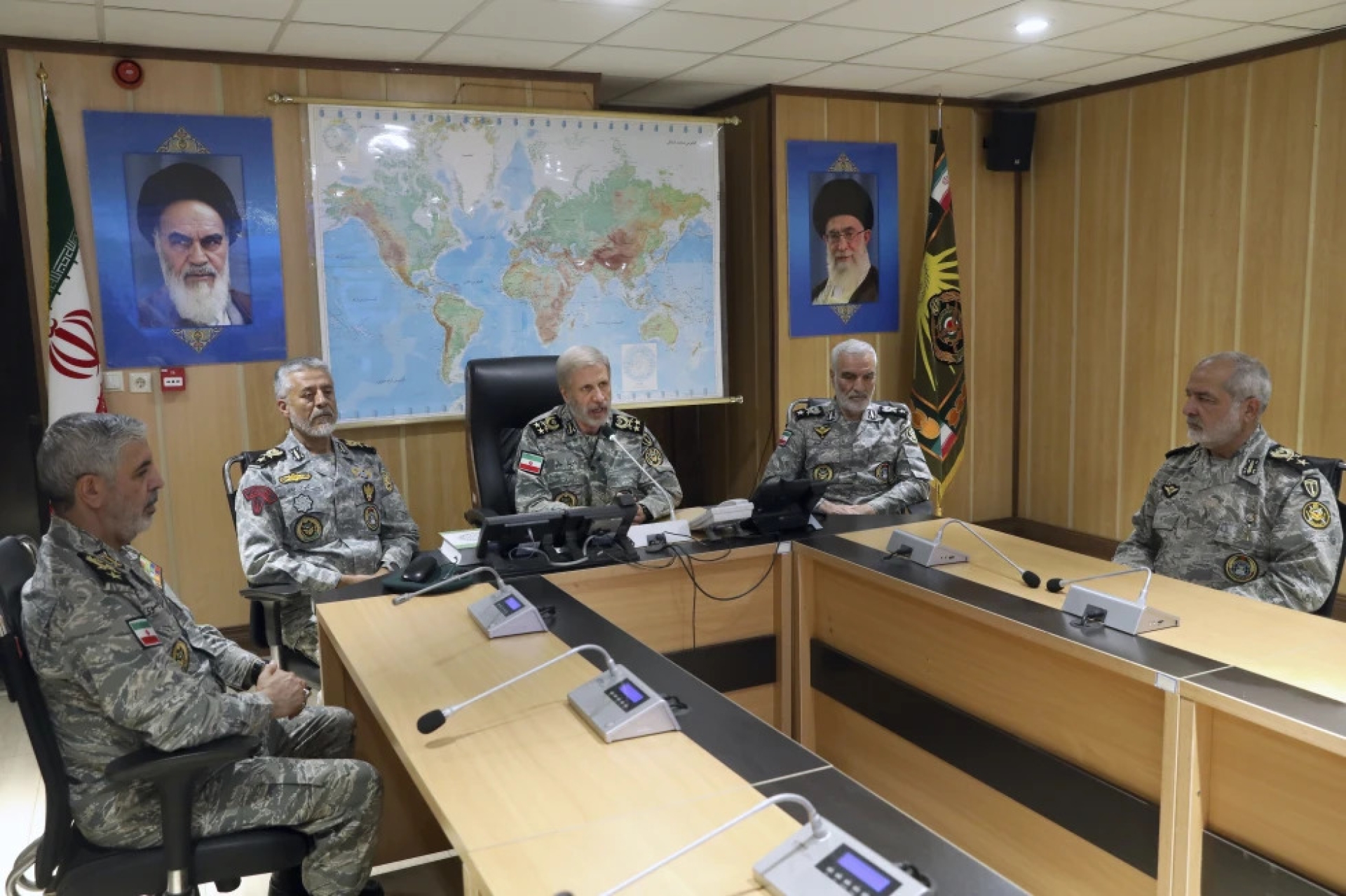 Ejército iraní advierte a Trump: 'Empezaste esta guerra pero la acabaremos nosotros'
