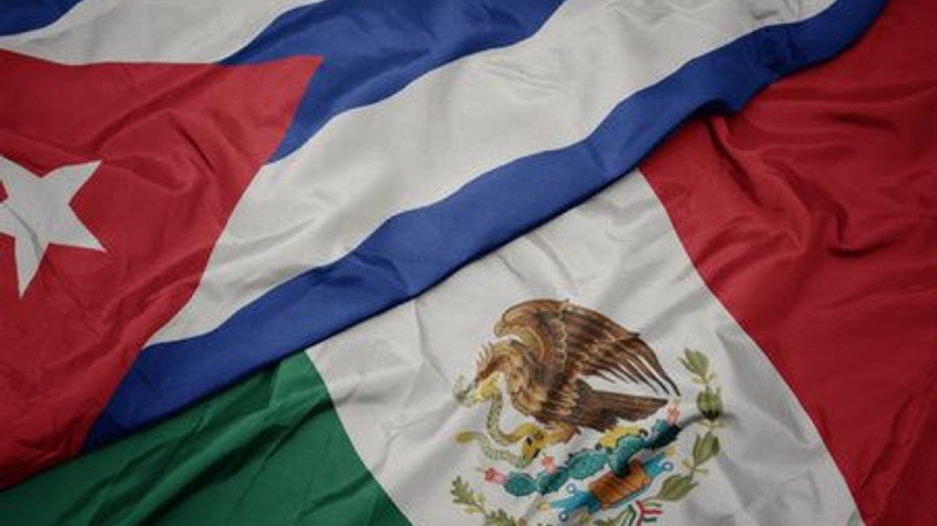 México detiene suministro de petróleo a Cuba, reporta Bloomberg