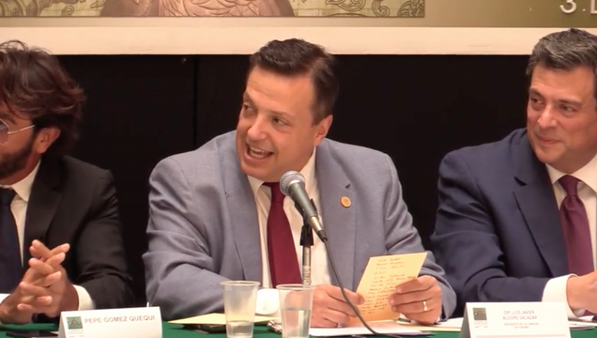 VIDEO: Se confunde diputado de Morena; llama "cultura huachicol" a huicholes