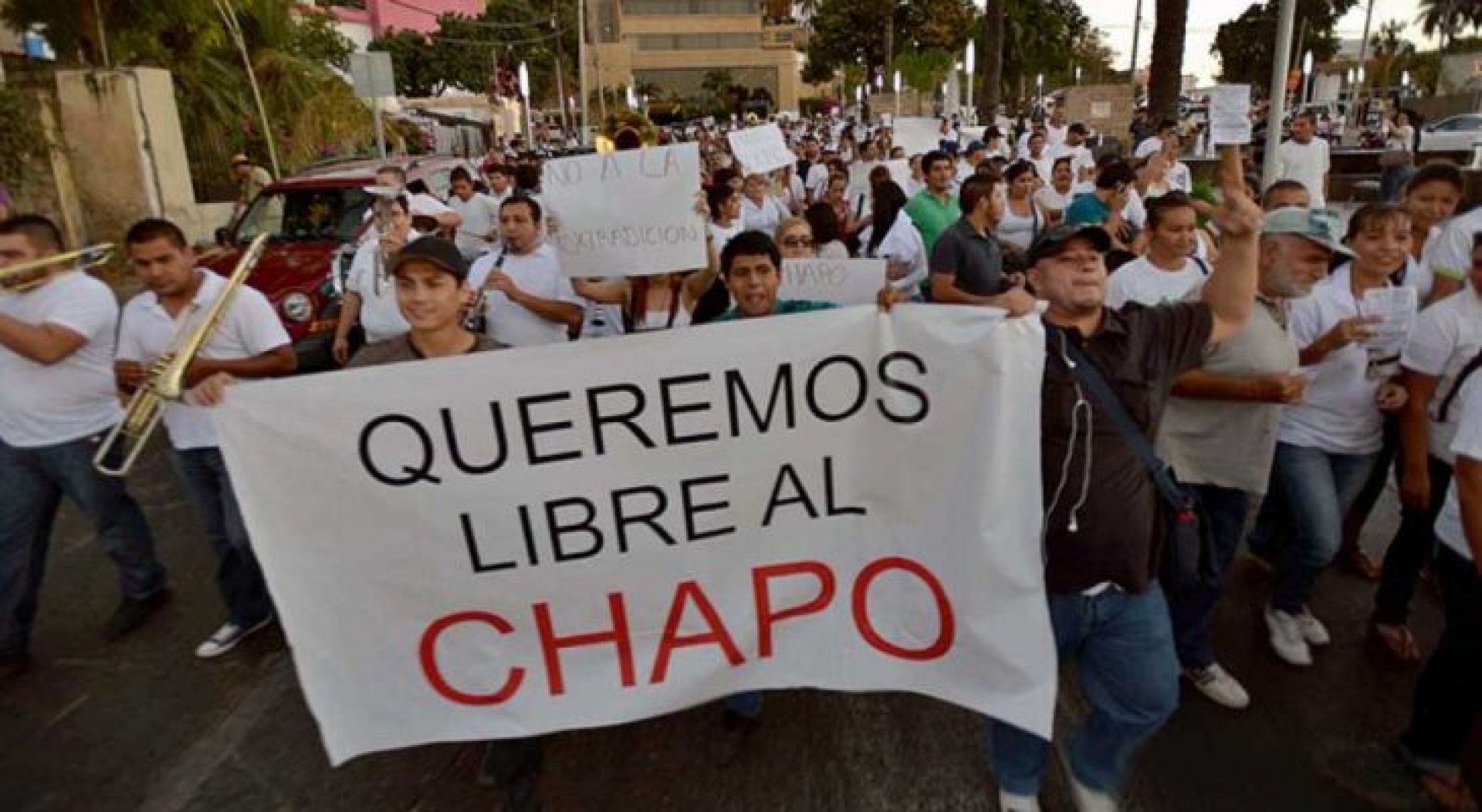 Ciudadanos de Sinaloa muestran su inconformidad por condena de “El Chapo”