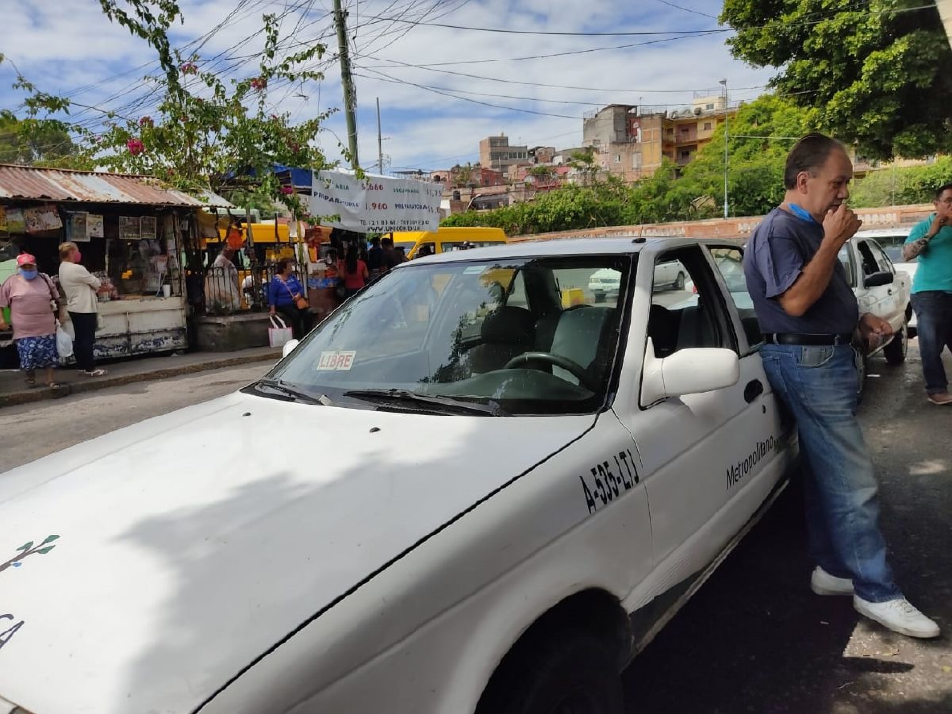 Por la pandemia acepta servicios de 25 pesos
