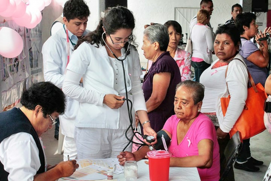 Anuncian actividades para alertar sobre el cáncer de mama en Tlaquiltenango