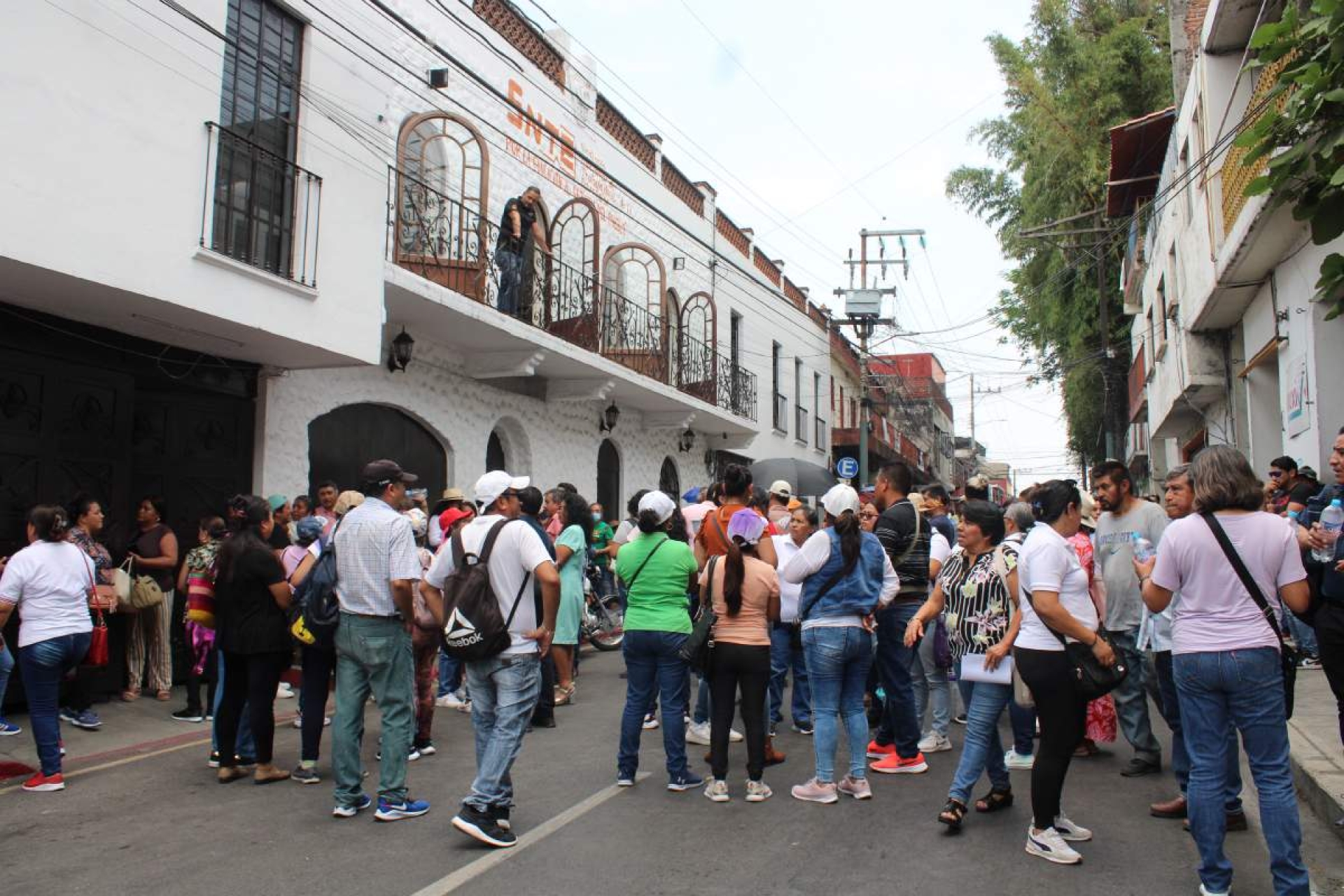 Maestros de Temoac y Zacualpan exigen apoyo del SNTE