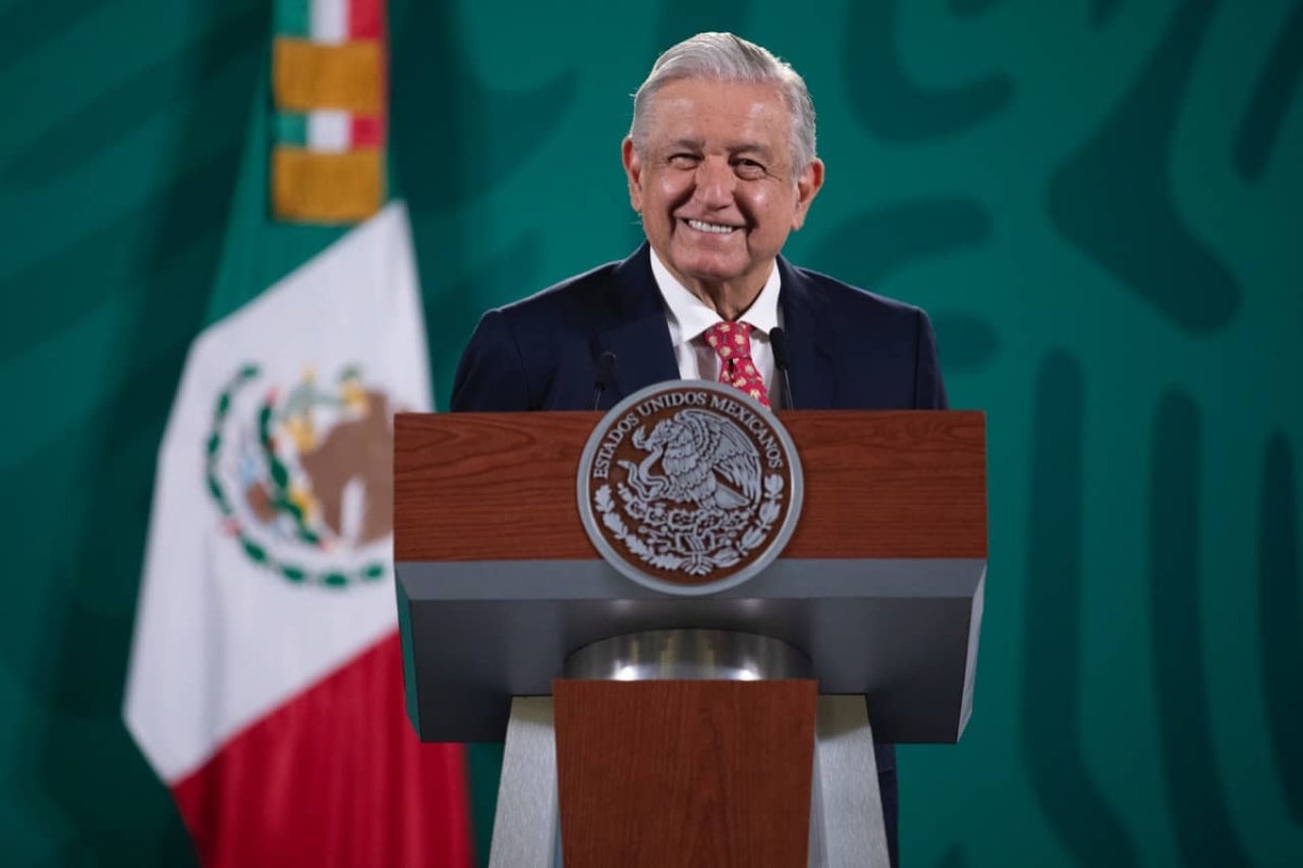 AMLO cumple compromiso de vacunar contra COVID a todos los mayores de 18 años