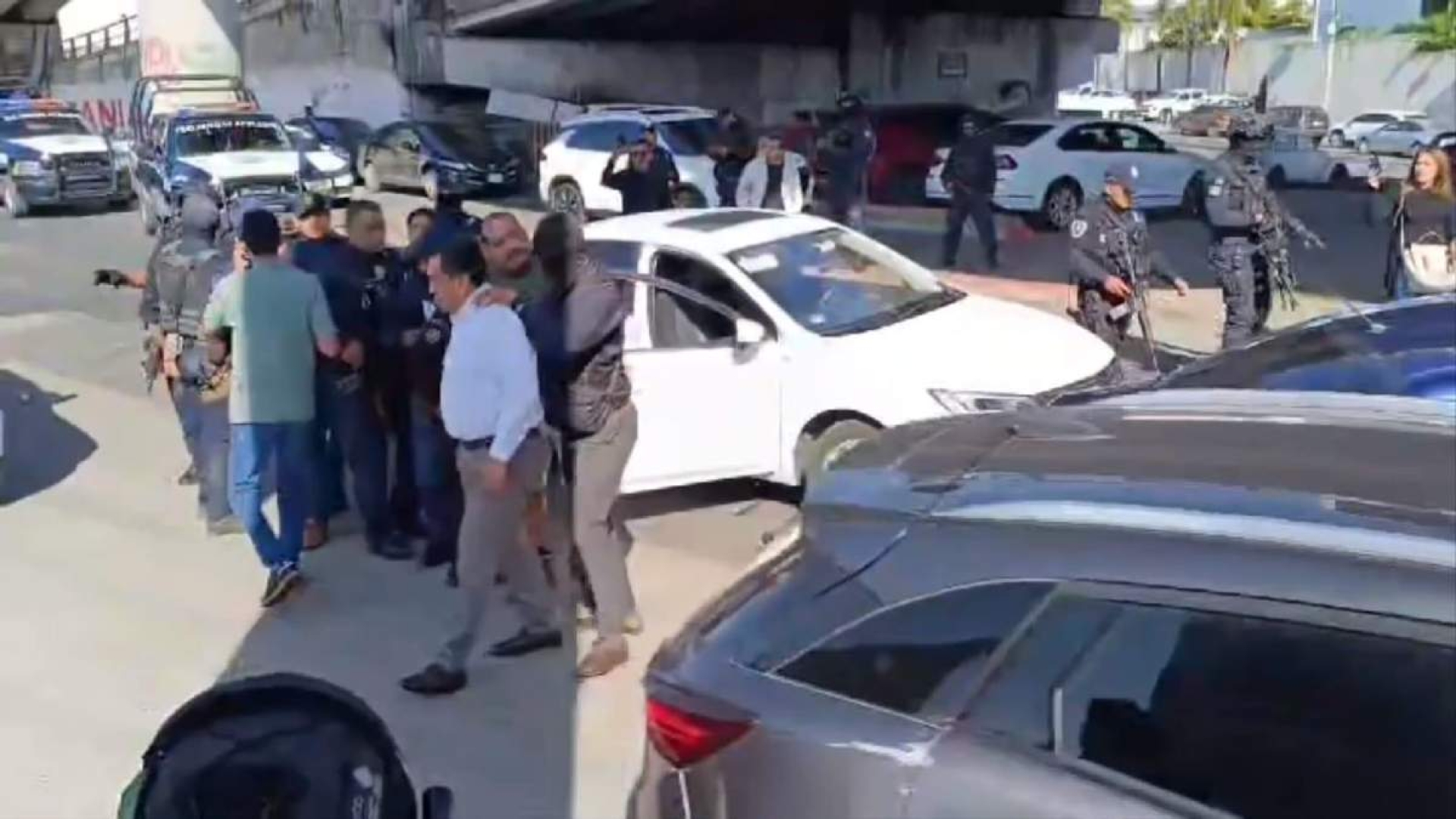 Dictan prisión preventiva a coordinador administrativo de la FGE