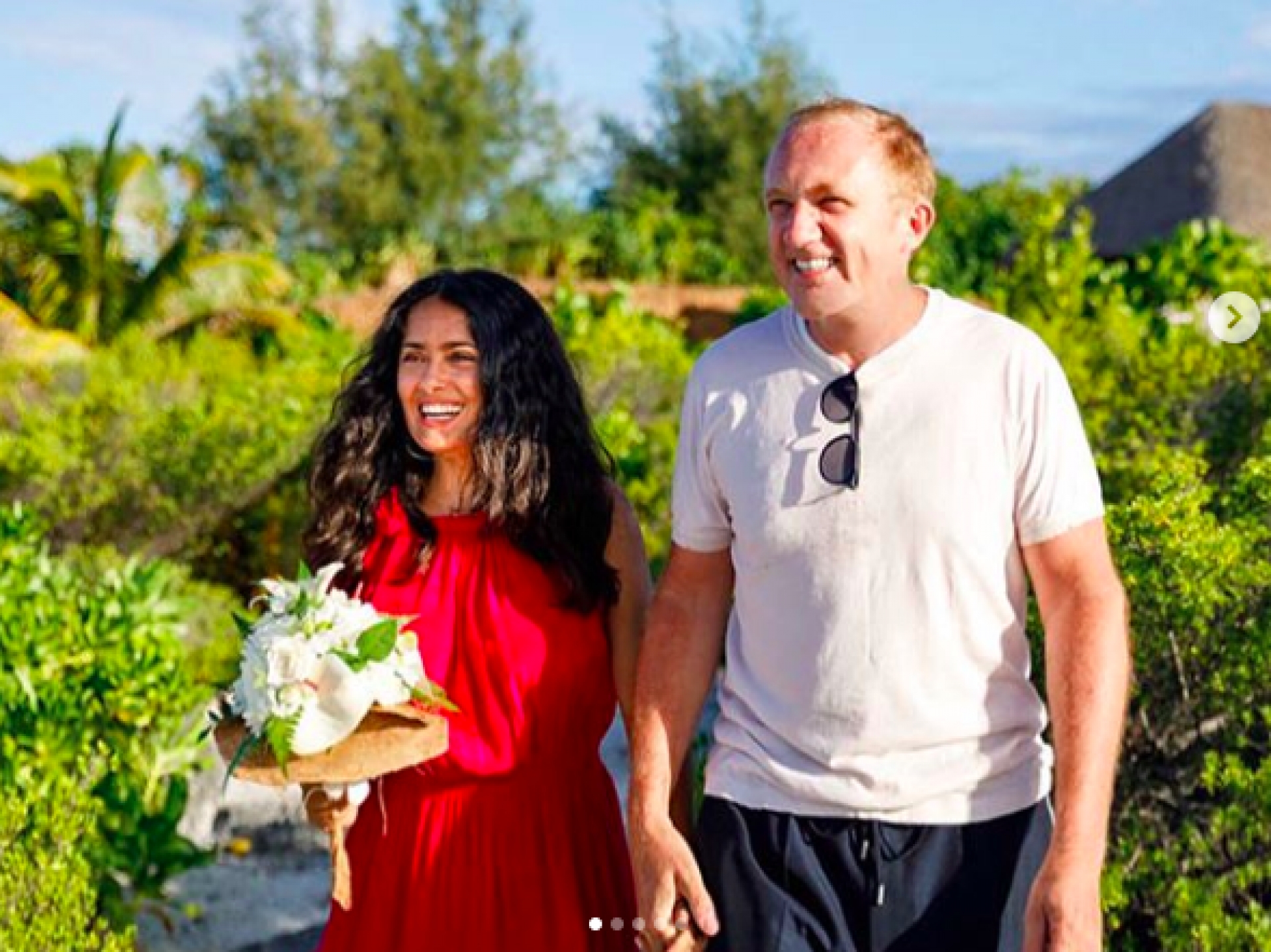 Salma Hayek se casó por segunda ocasión en Bora Bora