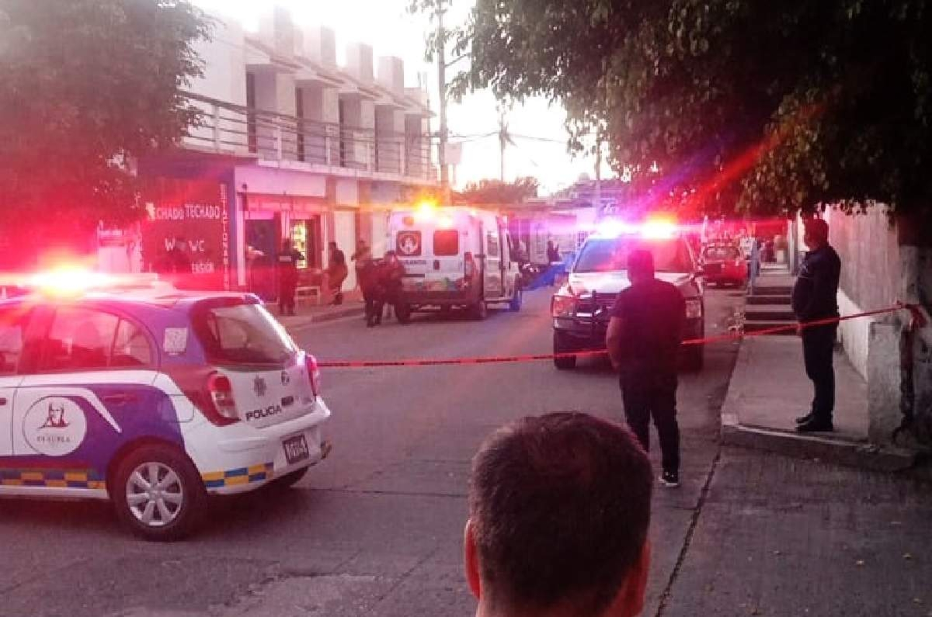 Atacan a individuo frente a la Cárcel distrital de Cuautla