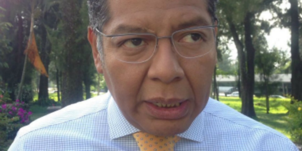 Rechaza Robledo Chávez violaciones a los derechos de policías del Mando Único que custodian la Plaza de Armas